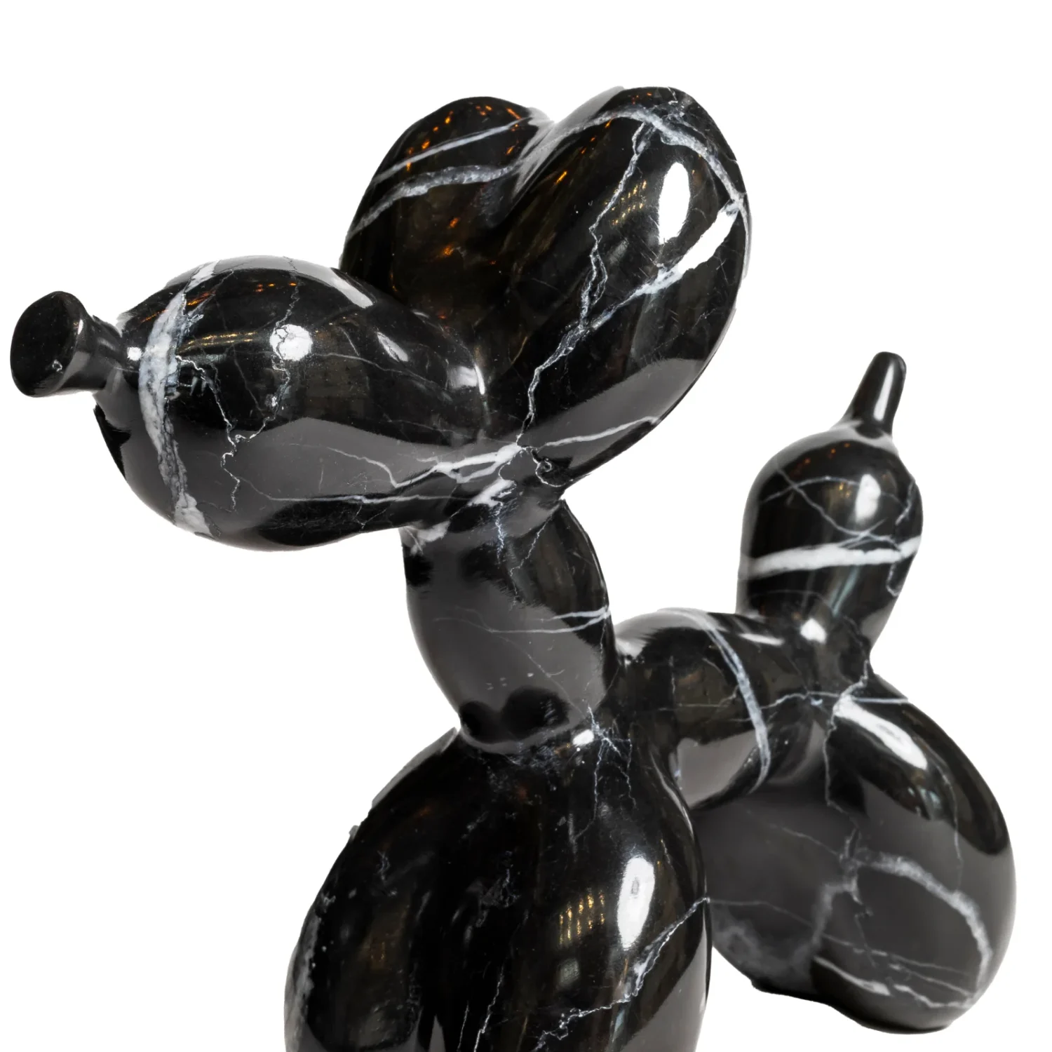 Escultura de Perro Globo en Mármol Negro